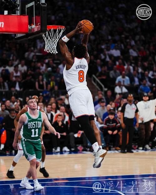 克尼普尔第8次助攻决胜时刻，布里奇斯突破上篮得分